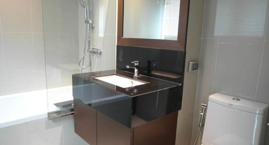 Condo en alquiler y en venta de 2 habitaciones en Sathon, Bangkok