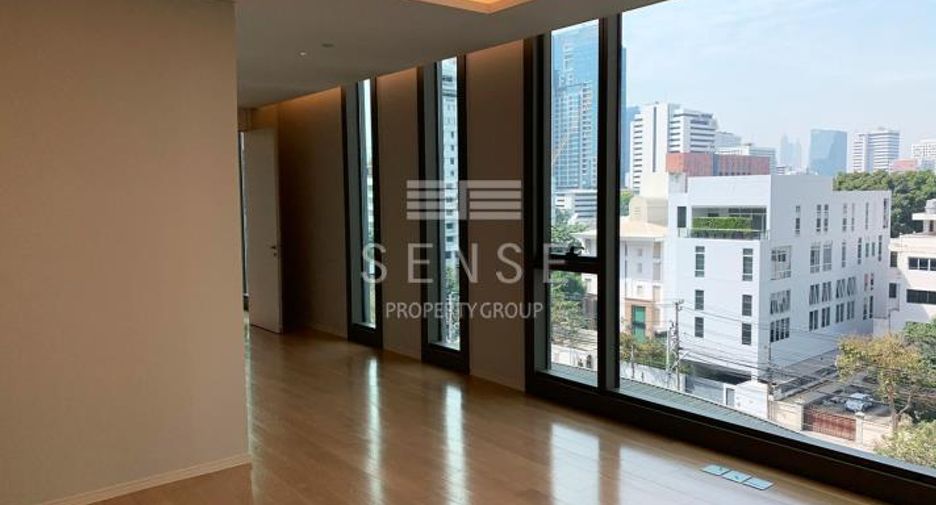 For sale 2 bedrooms condo in Pathum Wan, Bangkok