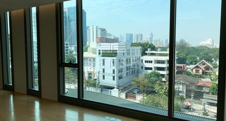 For sale 2 bedrooms condo in Pathum Wan, Bangkok