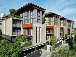 For sale 5 Beds house in Khlong San, Bangkok