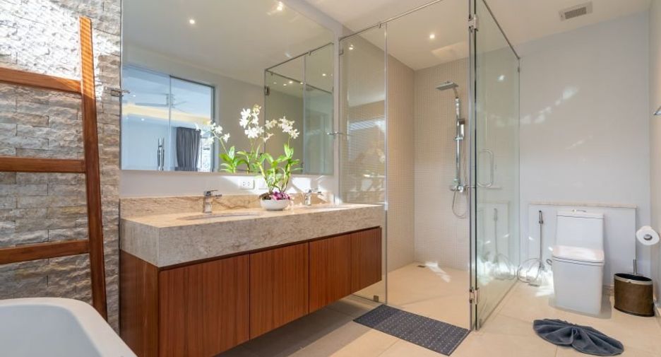 For rent and for sale 3 bedrooms villa in Thalang, Phuket