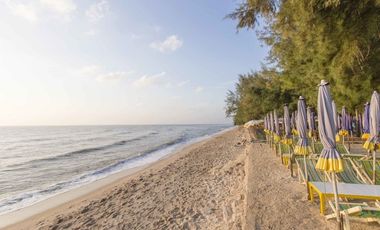 Gewerbefläche zum Kauf mit 35 Zimmer in Cha Am, Phetchaburi