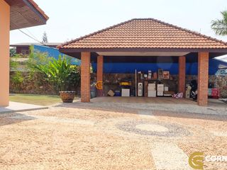 Haus zur Miete und zum Kauf mit 4 Zimmer in Bang Lamung, Chonburi