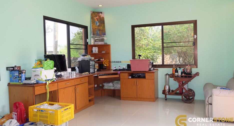 出租 和 出售 4 卧室 独立屋 在 Bang Lamung, Chon Buri