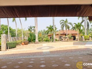 Haus zur Miete und zum Kauf mit 4 Zimmer in Bang Lamung, Chonburi