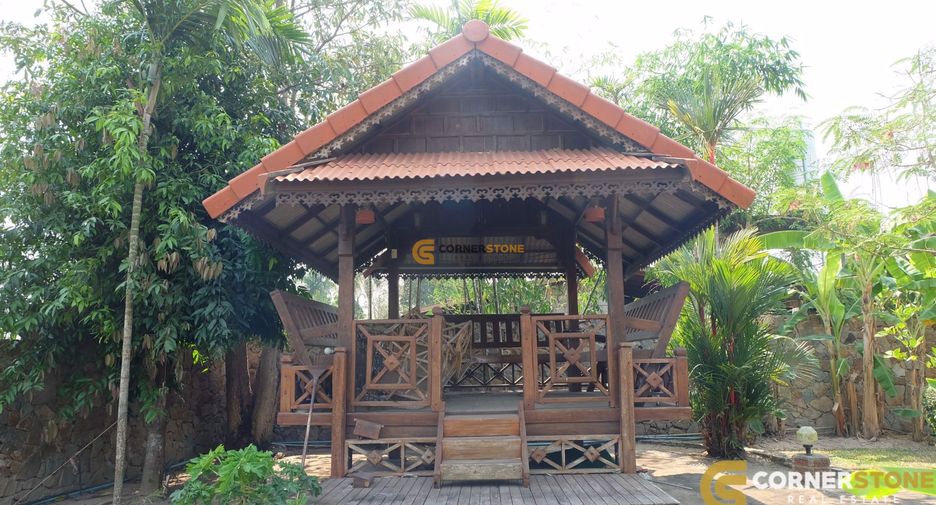 出租 和 出售 4 卧室 独立屋 在 Bang Lamung, Chon Buri