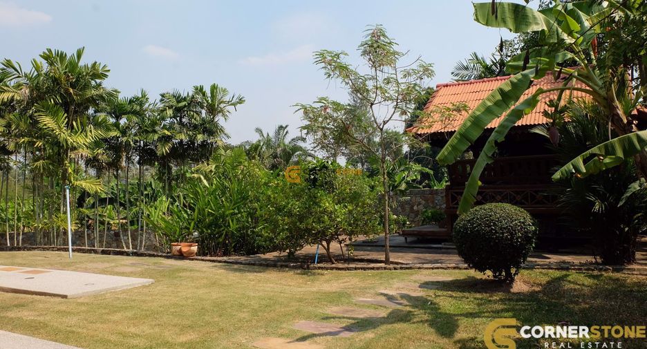 出租 和 出售 4 卧室 独立屋 在 Bang Lamung, Chon Buri