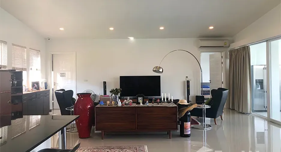 For sale 3 Beds villa in Hua Hin, Prachuap Khiri Khan