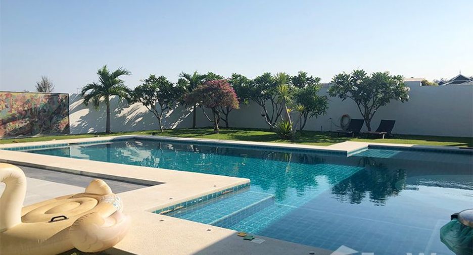For sale 3 Beds villa in Hua Hin, Prachuap Khiri Khan