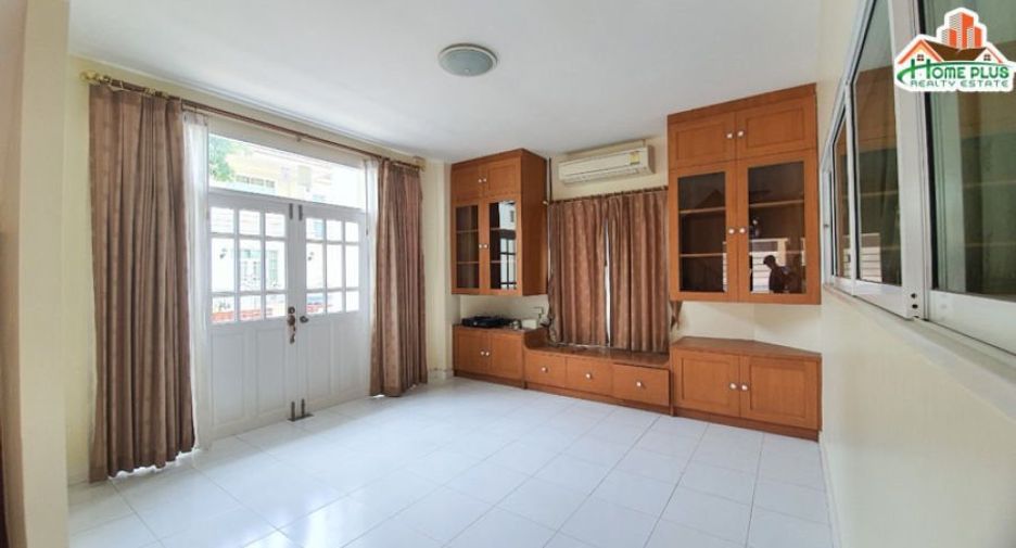 Haus zum Kauf mit 3 Zimmer in Bang Phli, Samut Prakan