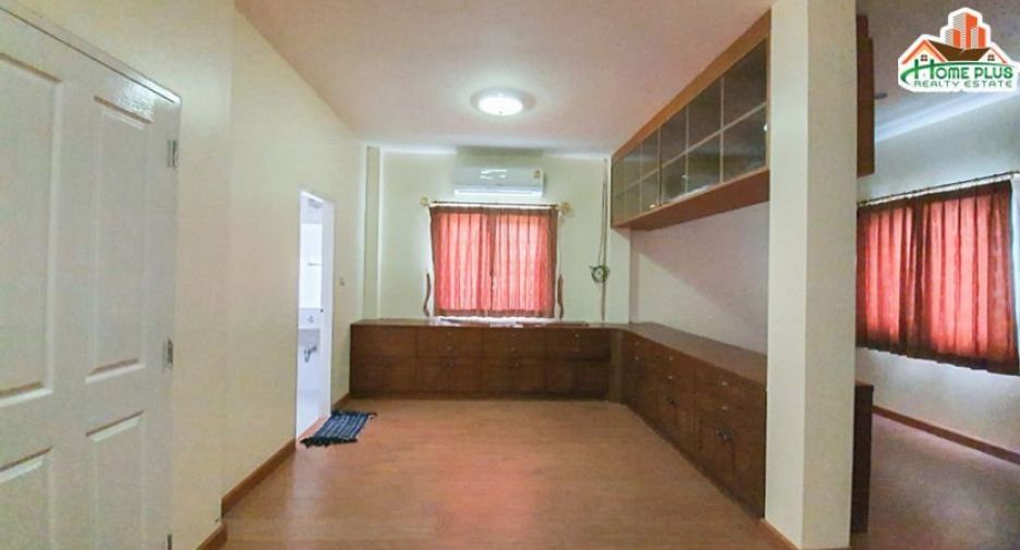 Haus zum Kauf mit 3 Zimmer in Bang Phli, Samut Prakan