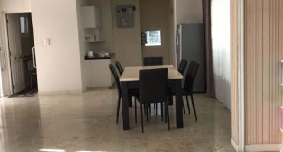 For sale 4 bedrooms house in Mueang Samut Prakan, Samut Prakan