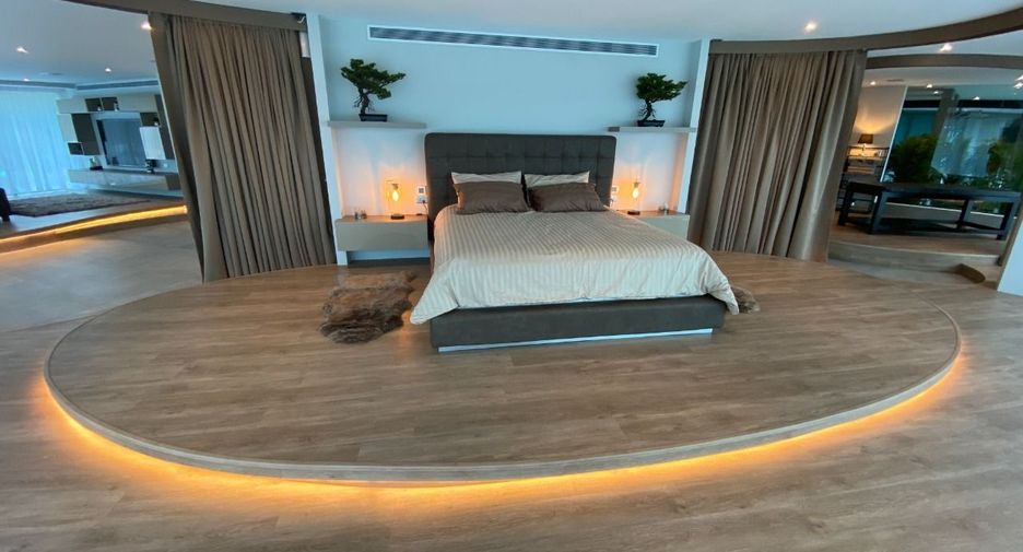 For sale 3 bed condo in Kathu, Phuket