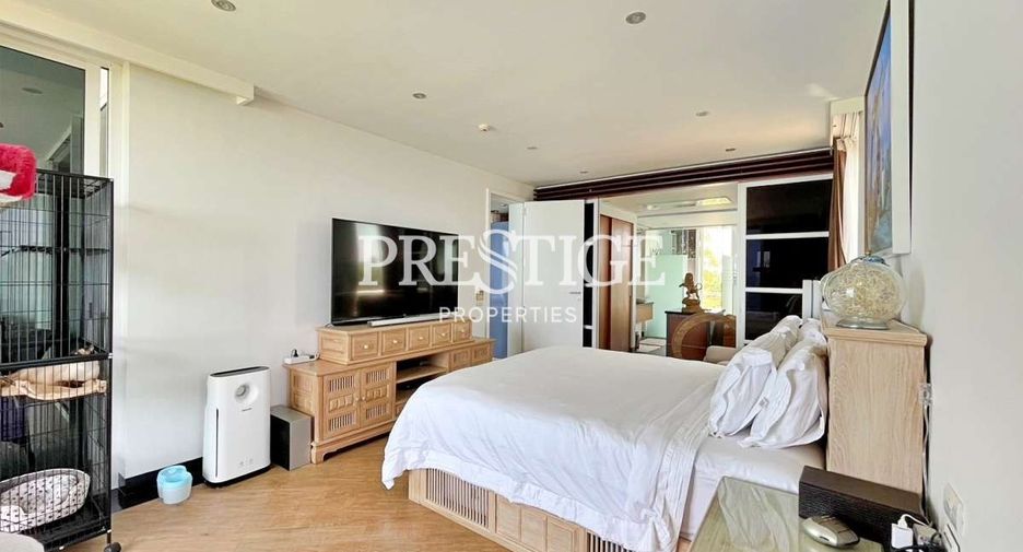 For sale 3 bedrooms condo in Sattahip, Chonburi