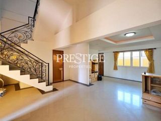 For rent そして for sale 3 Beds house in South Pattaya, Pattaya