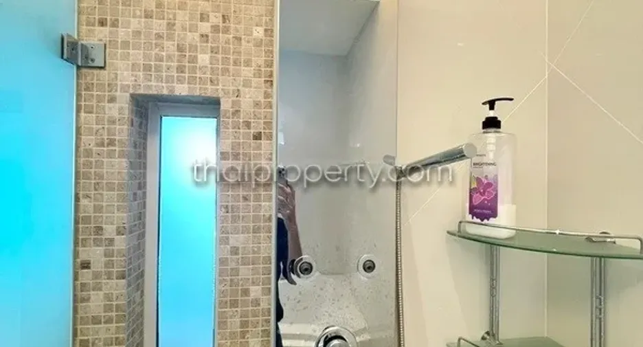 For rent and for sale 2 bedrooms condo in Bang Lamung, Chonburi
