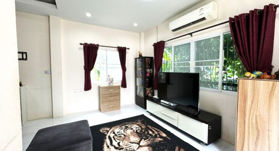 Haus zum Kauf mit 2 Zimmer in Bang Lamung, Chonburi