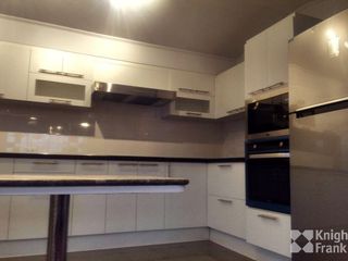 For sale 3 bedrooms house in Phaya Thai, Bangkok