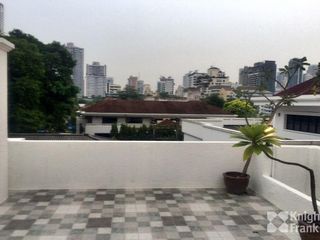 For sale 3 bedrooms house in Phaya Thai, Bangkok