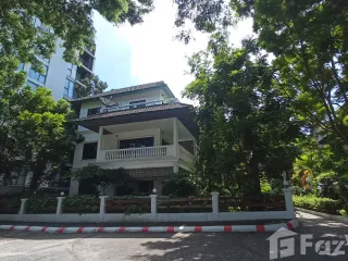 For sale 4 bed townhouse in Sattahip, Chonburi