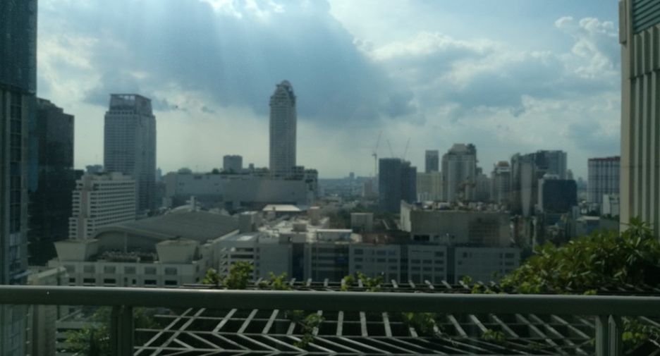 Wohnung zur Miete mit 4 Zimmer in Pathum Wan, Bangkok