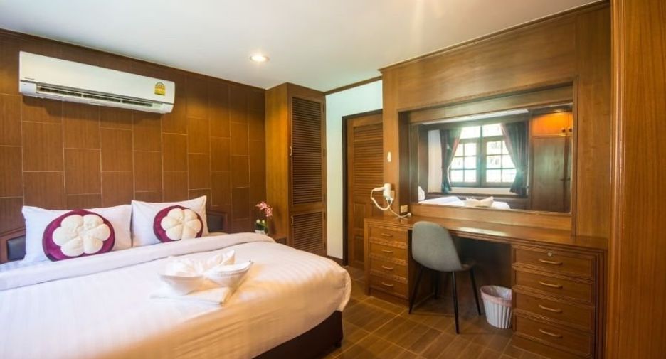 Casa en alquiler de 4 habitaciones en Bang Lamung, Chonburi