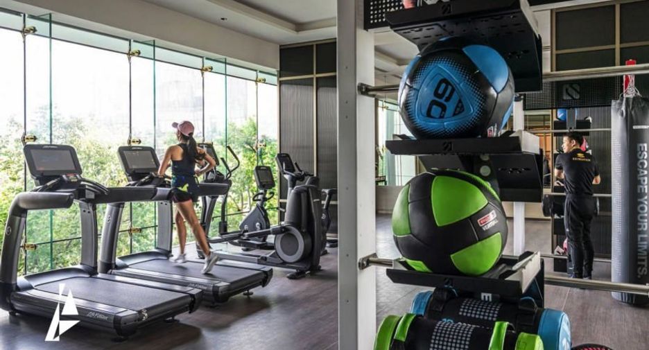 For sale 2 ベッドルーム condo in Khlong San, Bangkok