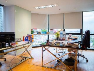 For rent 1 bed office in Khlong Toei, Bangkok