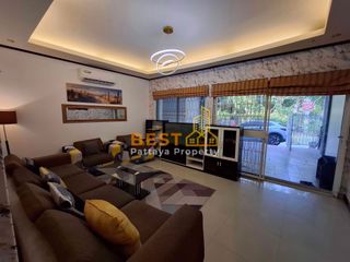 For rent and for sale 4 bed townhouse in Pratumnak, Pattaya