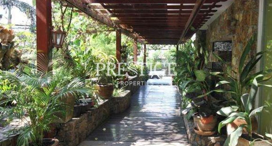 Local comercial en venta de 37 habitaciones en Bang Lamung, Chonburi