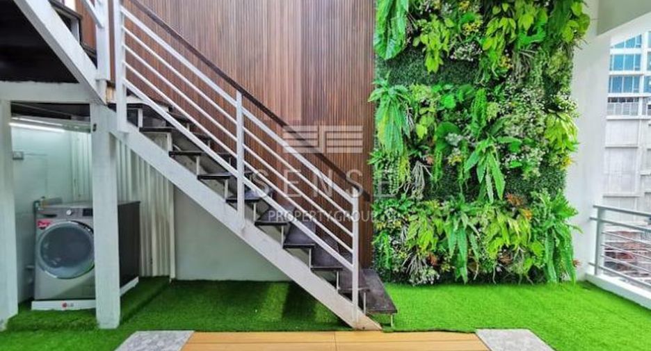 For rent 6 bedrooms condo in Pathum Wan, Bangkok