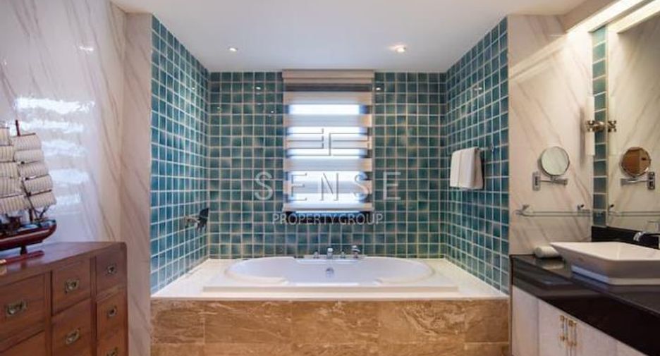 For rent 6 bedrooms condo in Pathum Wan, Bangkok