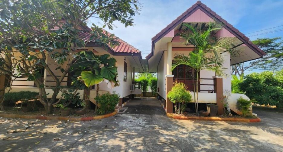For sale hotel in Bang Saray, Pattaya