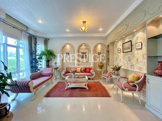 For sale 8 bed house in Sattahip, Chonburi