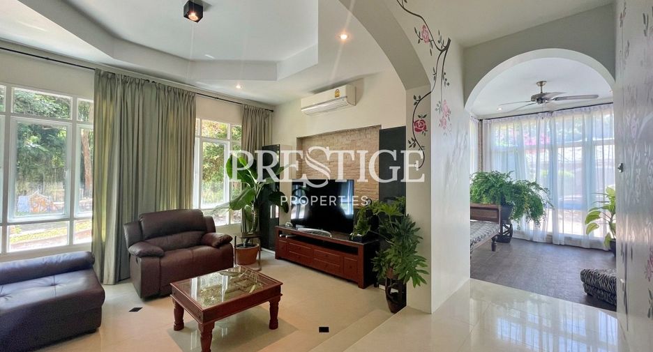 For sale 8 bedrooms house in Sattahip, Chonburi