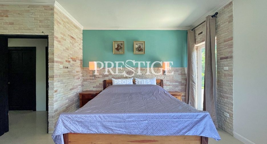 For sale 8 bedrooms house in Sattahip, Chonburi