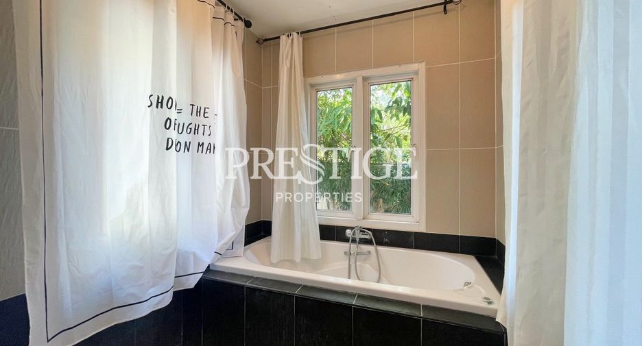 For sale 8 bedrooms house in Sattahip, Chonburi
