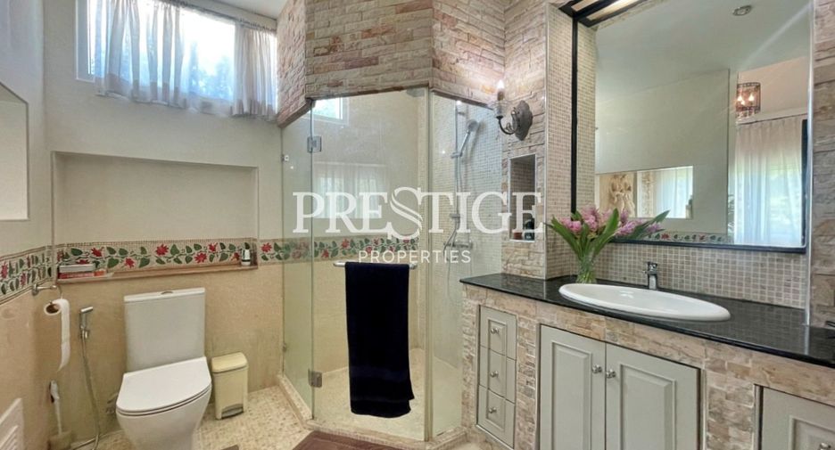 For sale 8 bedrooms house in Sattahip, Chonburi
