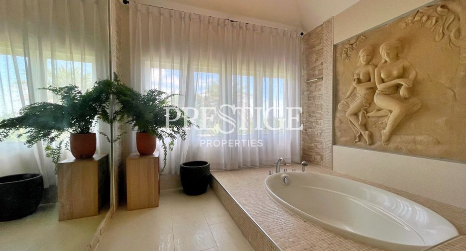For sale 8 bedrooms house in Sattahip, Chonburi