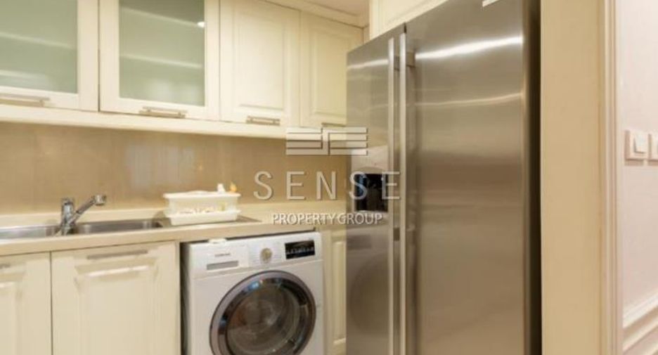 For rent 4 bedrooms condo in Watthana, Bangkok