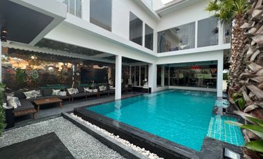 For sale 8 Beds villa in Jomtien, Pattaya