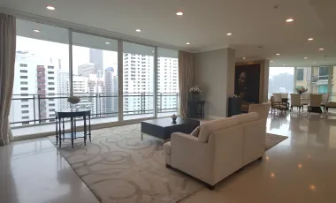 For sale 4 bedrooms condo in Watthana, Bangkok