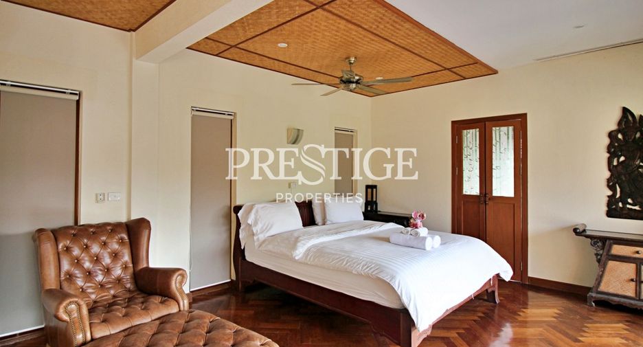 Casa en venta de 6 habitaciones en Bang Lamung, Chonburi
