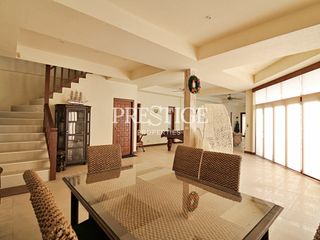 Casa en venta de 6 habitaciones en Bang Lamung, Chonburi