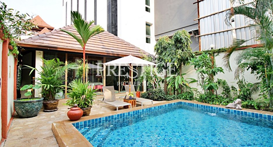 Casa en venta de 6 habitaciones en Bang Lamung, Chonburi