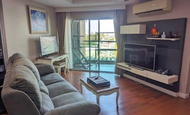For sale 2 bed condo in Huai Khwang, Bangkok