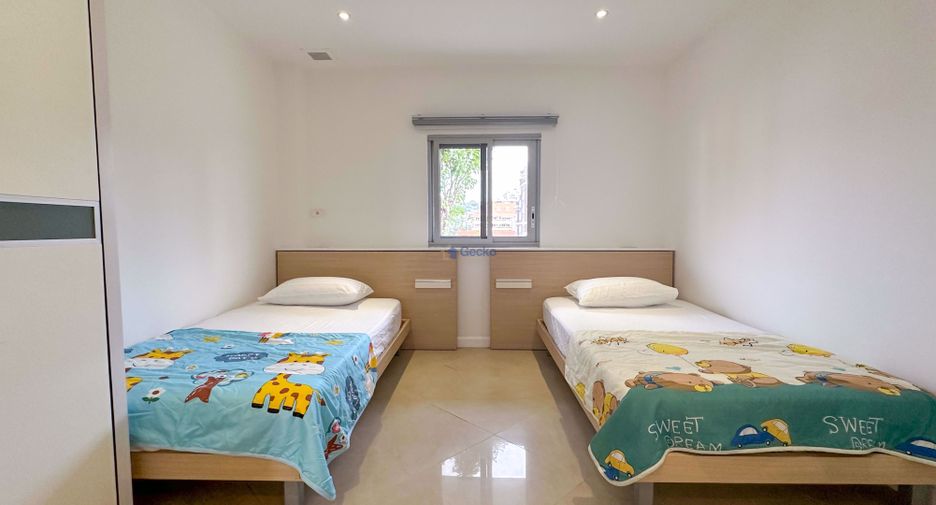 For sale 4 Beds condo in Pratumnak, Pattaya