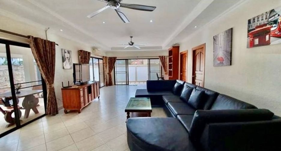 For rent 3 bedrooms house in Bang Lamung, Chonburi