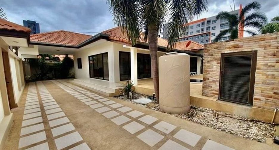 For rent 3 bedrooms house in Bang Lamung, Chonburi