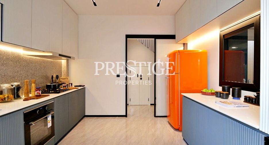 For sale 4 bedrooms house in Bang Lamung, Chonburi